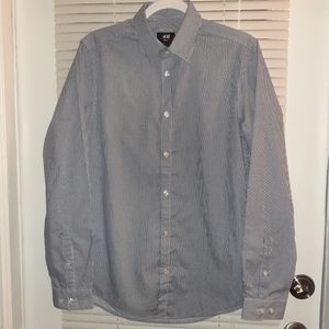 Blue H&M Button-Up Shirt Size Small
